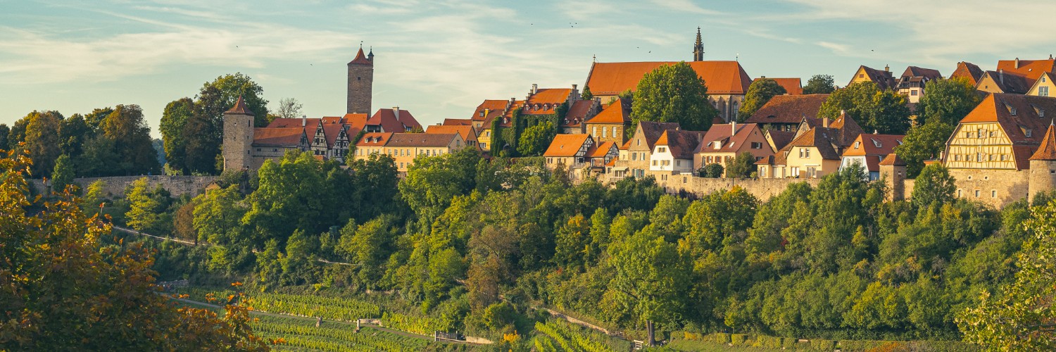 Rothenburg ob der tauber in de avondzon