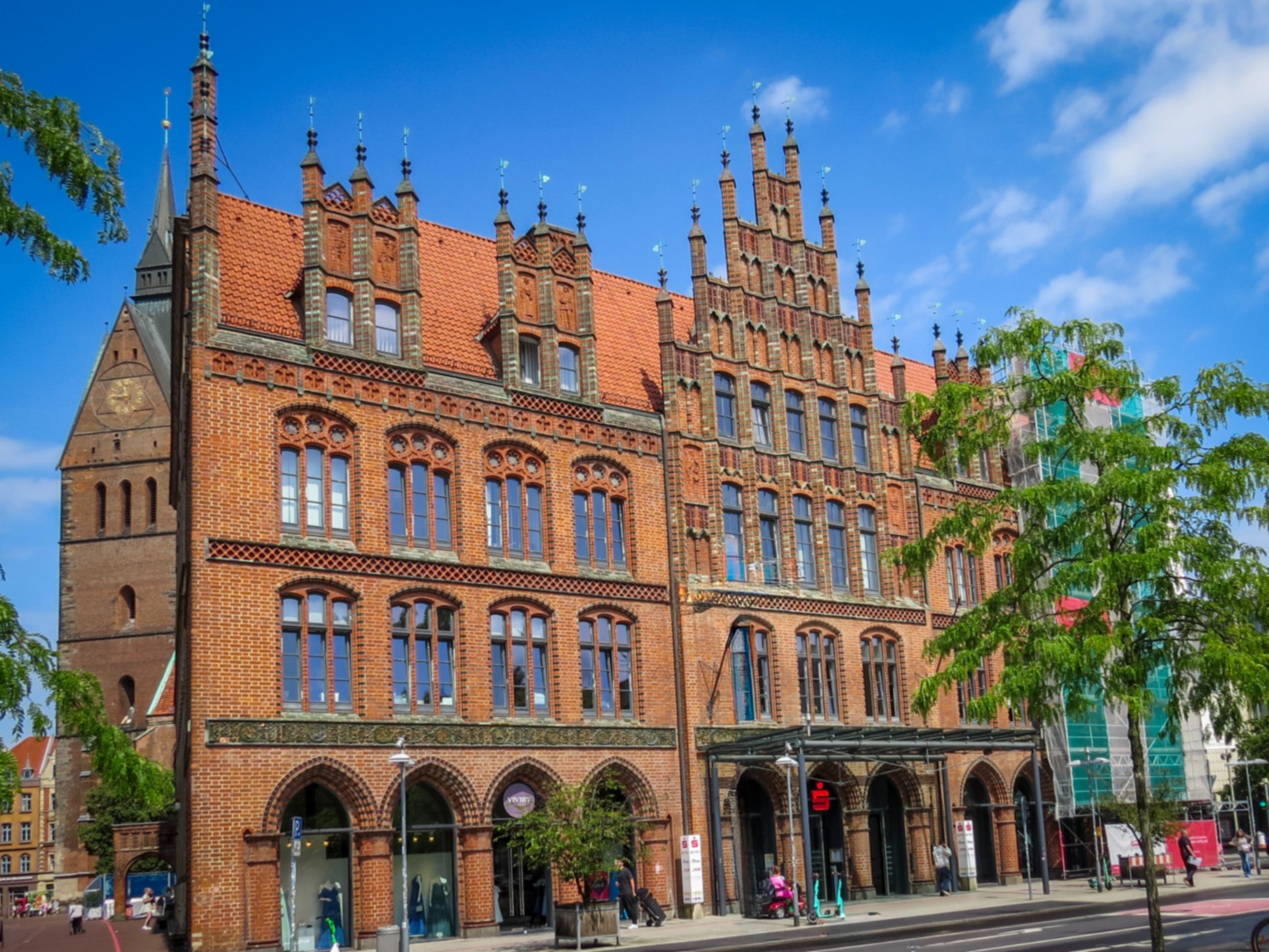 Altes Rathaus van Hannover in typisch Noord-Duitse baksteengotiek