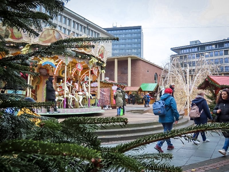 De draaimolen op de Kennedyplatz