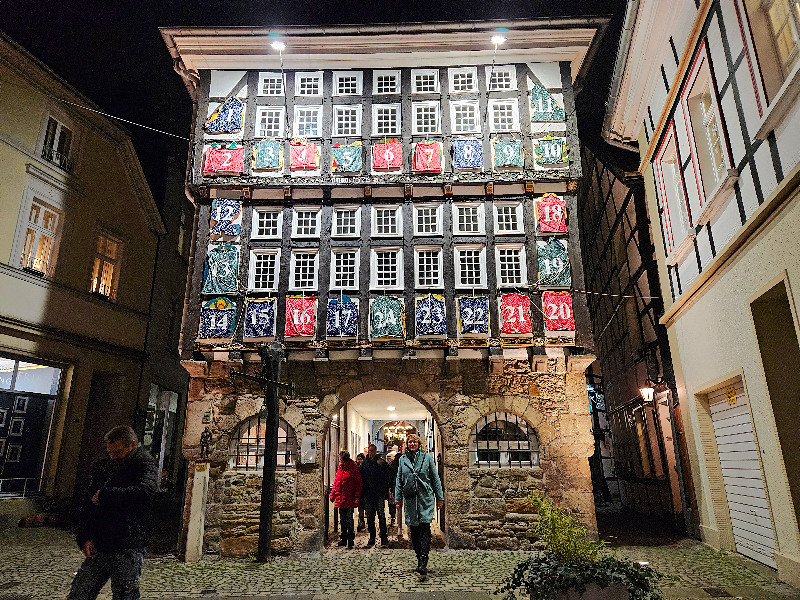 Sabine bij het raadhuis in Hattingen