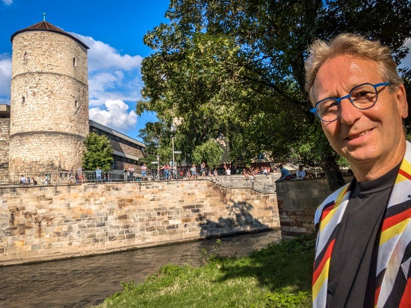 Patrick bij de Beginenturm aan de Hohe Ufer in Hannover